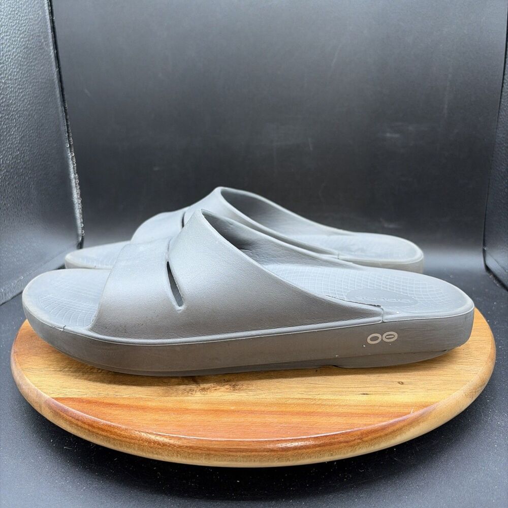 Oofos OOahh Mens Size 11 Recovery Slides Gray Beach Walking Outdoor Sandals